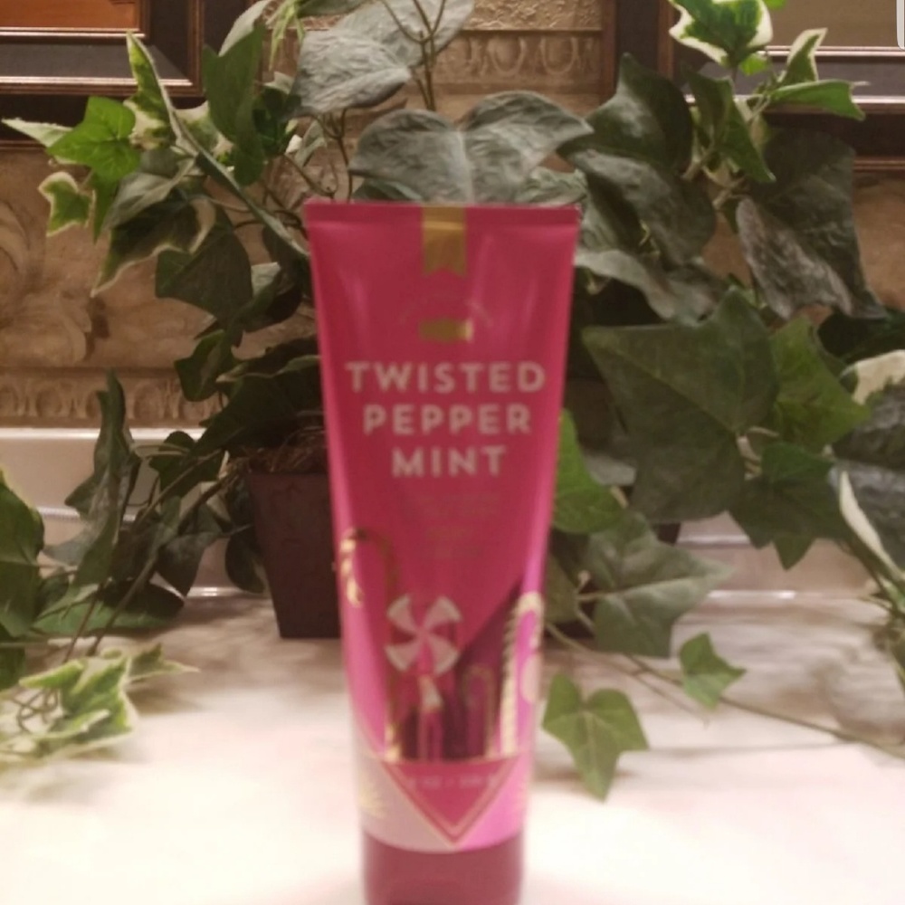 Bath and Body Works body cream.